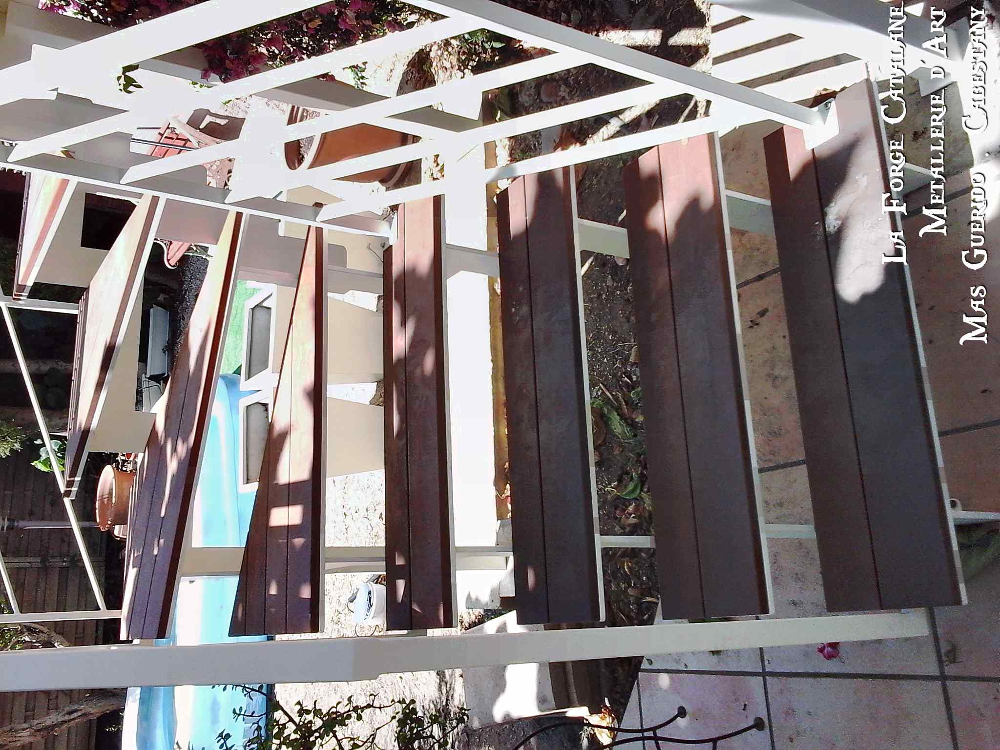 escalier exterieur quart tournant thermolaquage plaquage bois precieux forge catalane 6.jpg